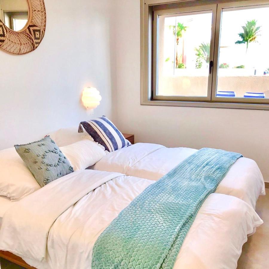 Golf Tenerife South XX Wheel Accessible Shower XX Free Wifi XX Private Pool 30 Degrees XX Two Terraces 30M2X60M2 Xxfree Parking XX Mountain View XX Flatscreen 65 Inch XX San Miguel de Abona Buitenkant foto