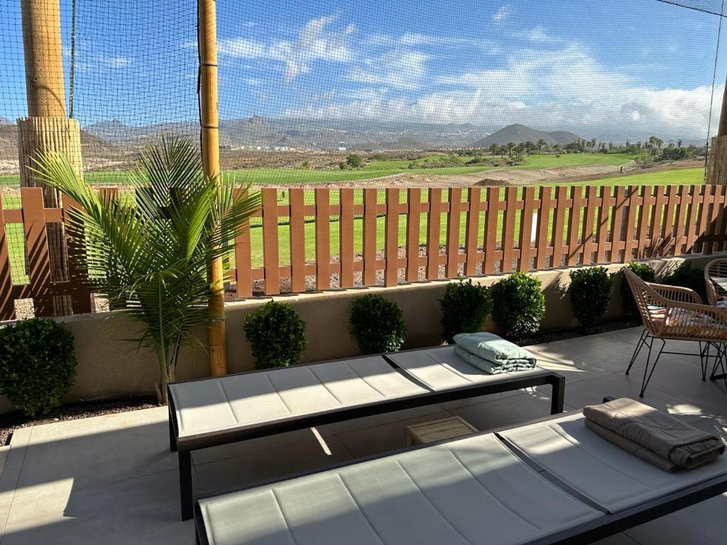 Golf Tenerife South XX Wheel Accessible Shower XX Free Wifi XX Private Pool 30 Degrees XX Two Terraces 30M2X60M2 Xxfree Parking XX Mountain View XX Flatscreen 65 Inch XX San Miguel de Abona Buitenkant foto