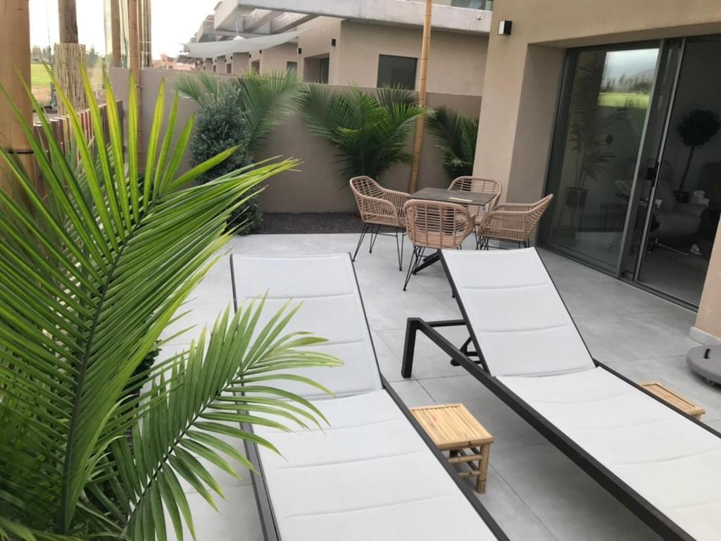 Golf Tenerife South XX Wheel Accessible Shower XX Free Wifi XX Private Pool 30 Degrees XX Two Terraces 30M2X60M2 Xxfree Parking XX Mountain View XX Flatscreen 65 Inch XX San Miguel de Abona Buitenkant foto